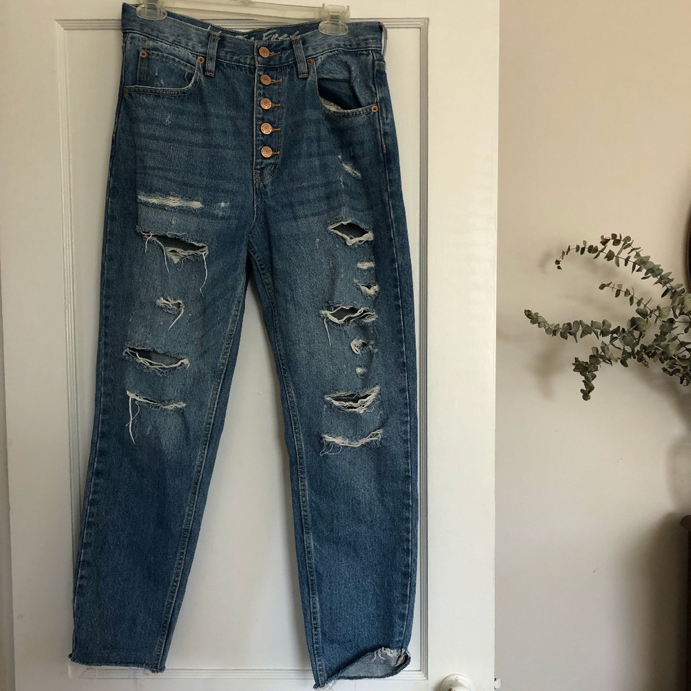 Free People Distressed Jeans